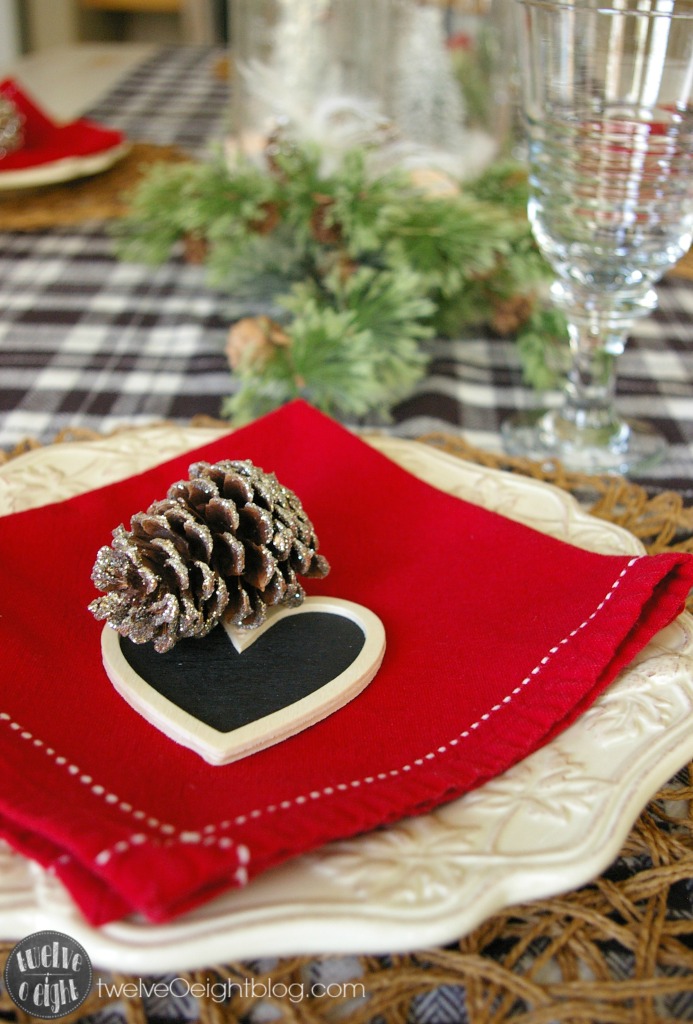 Christmas Dining Room Table #ChristmasDecor #DIY #ChristmasPlaceSetting #twelveOeightblog